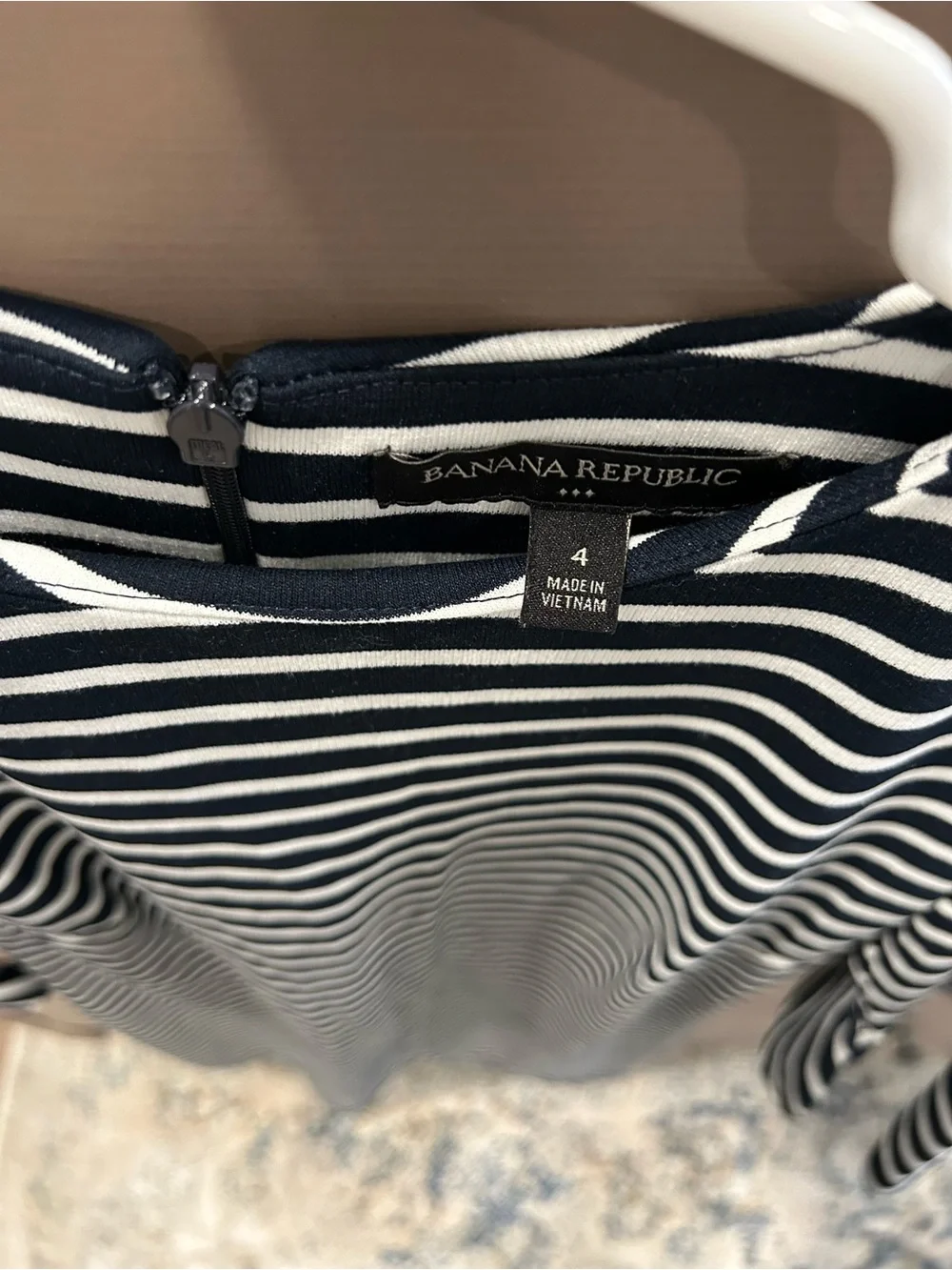 Banana Republic Navy & White Striped Ruffle Sleeve Dress | Size 4 | NWOT - Picture 3 of 4